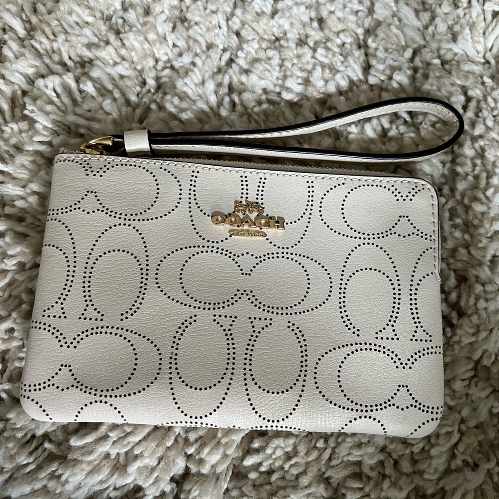 Coach Corner Zip wristlet